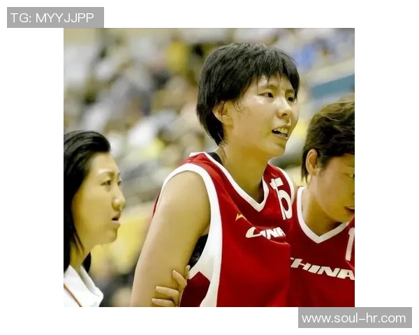 女篮传奇陈楠婚嫁身高男神转型教练生活新篇章42岁风采依旧